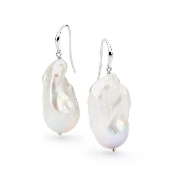 Freshwater Pearl earrings