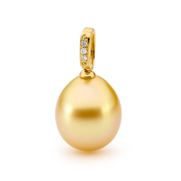 gold pearl pendant