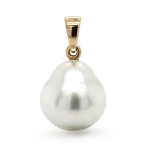 18 carat Yellow Gold Pendant with a 13mm Circle Shaped South Sea Pearl